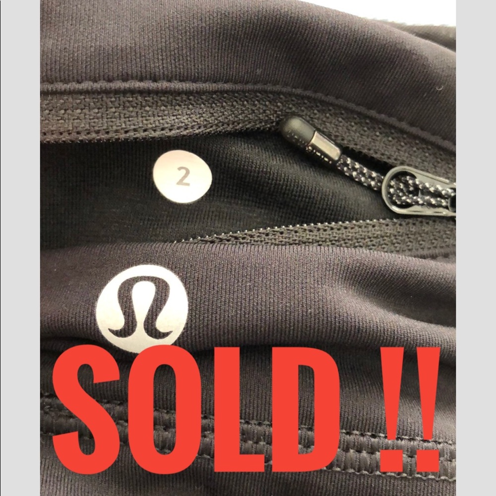 LULULEMON ATHLETICA BLACK LEGGINGS SIZE - 2 - Picture 1 of 8
